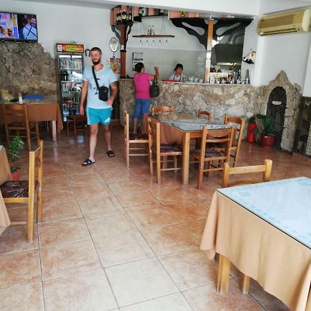 Nako Guest House bar&restaurants Përmet Extérieur photo