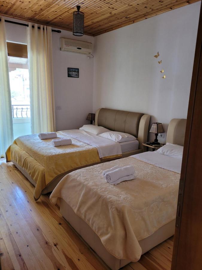 Nako Guest House bar&restaurants Përmet Extérieur photo