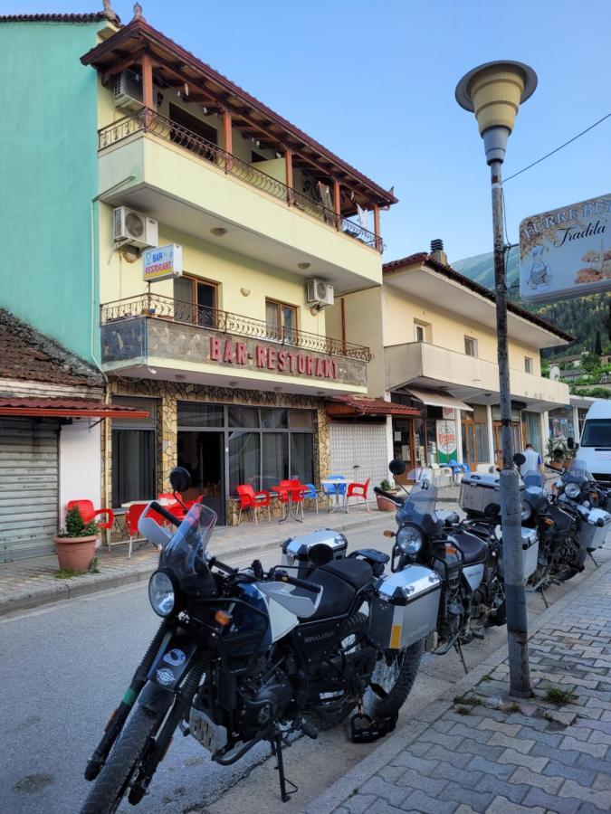 Nako Guest House bar&restaurants Përmet Extérieur photo