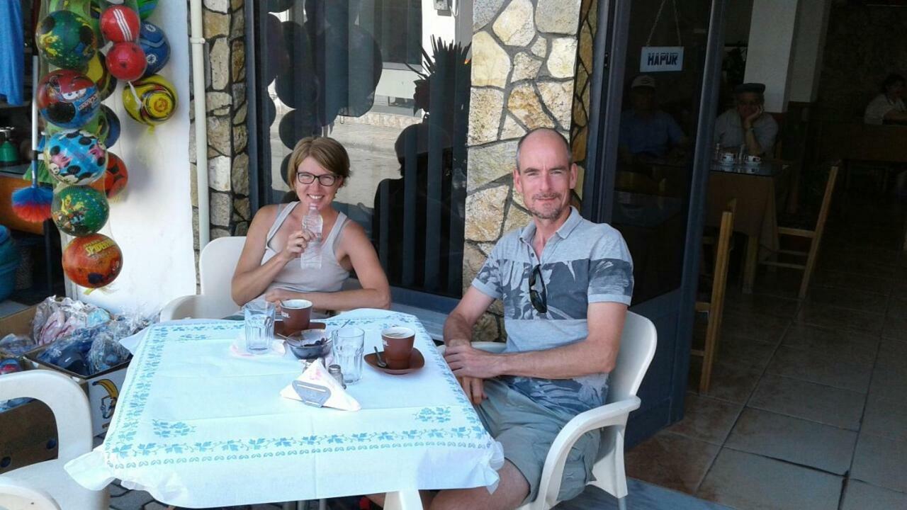 Nako Guest House bar&restaurants Përmet Extérieur photo